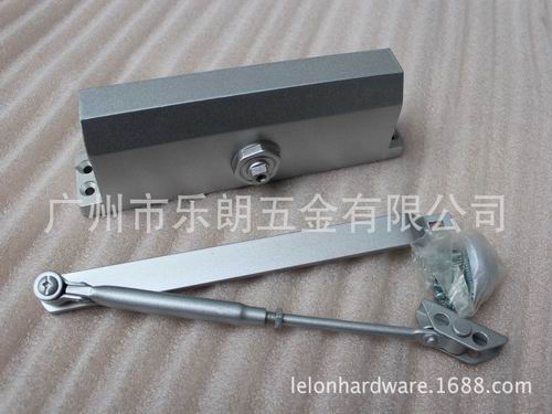 90度定位闭门器哪家好？
