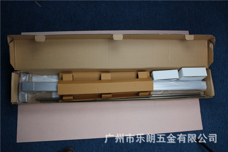 快猫在线免费观看快猫成人网站RDA-32C 平推式天地插销型逃生推杠锁