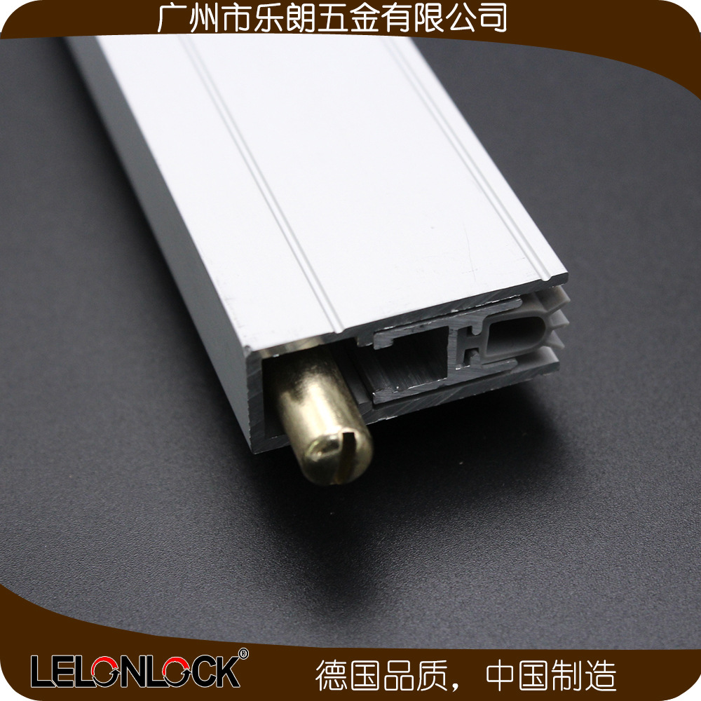 快猫在线免费观看快猫成人网站门底防尘器