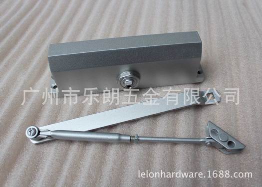 90度定位闭门器哪家好？